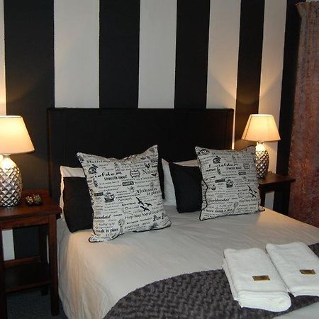 7 Cities Guesthouse Крадък Екстериор снимка