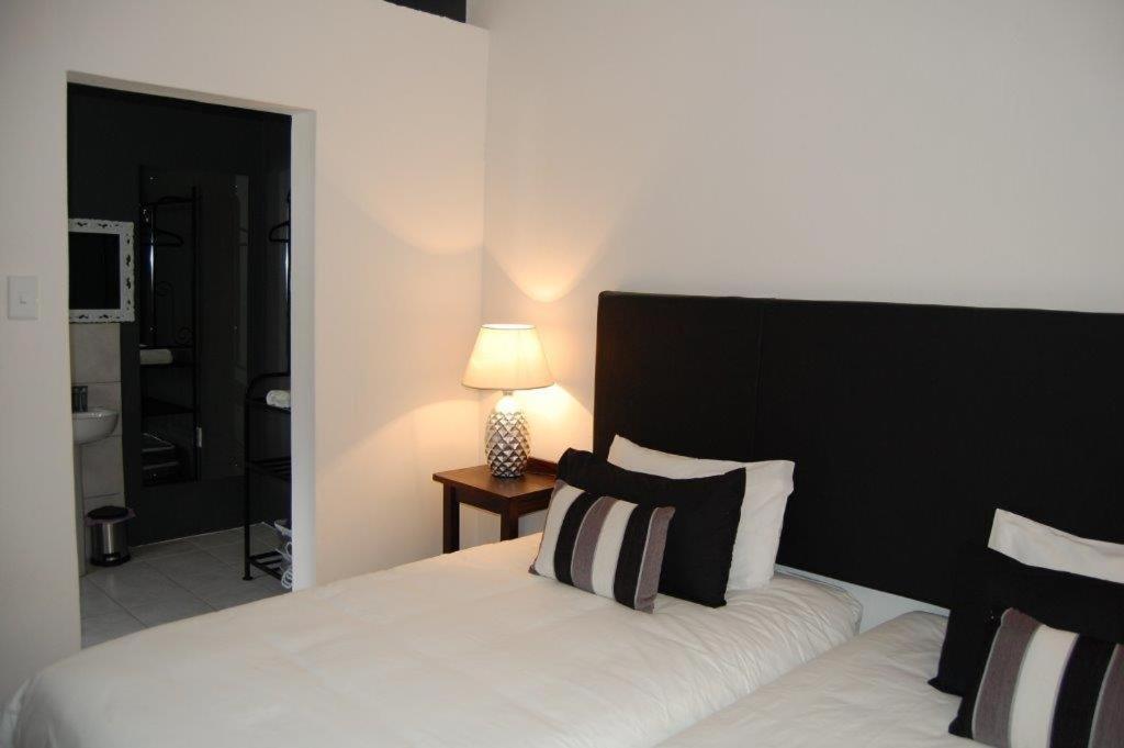7 Cities Guesthouse Крадък Екстериор снимка